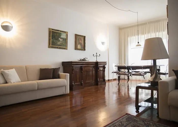 Plumbird Boutique & Apartment