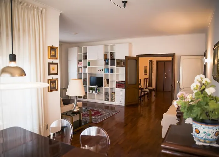 Apartment Plumbird Boutique & Rom