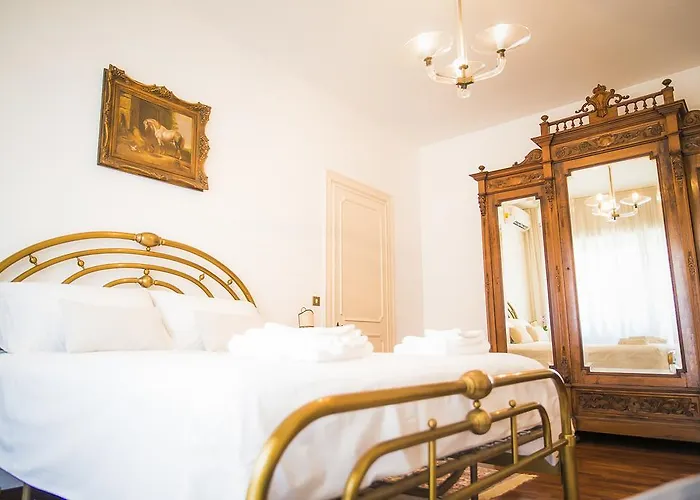 Apartment Plumbird Boutique & Rom